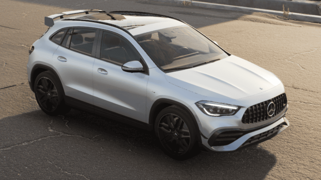 Autofolierung Frankfurt mit Avery Dennison Satin Grey – Satin-Folie in modernem Grauton für ein elegantes und stilvolles Design.