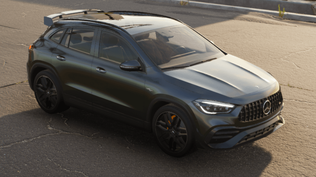 Autofolierung Frankfurt mit AUTO Brewster Green – Glänzende Folie in tiefem Grünton für ein exklusives und naturverbundenes Design.