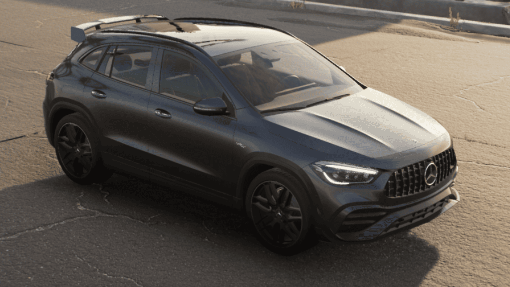 Autofolierung Frankfurt mit 3M Gloss Black – Hochglänzende Folie in tiefem Schwarz für ein elegantes und markantes Design.