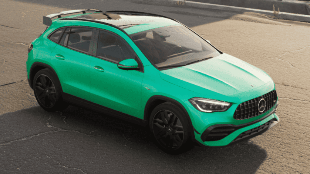 Autofolierung Frankfurt mit der 3M Gloss Kelly Green Folie für eine frische, glänzende Optik in lebendigem Grün